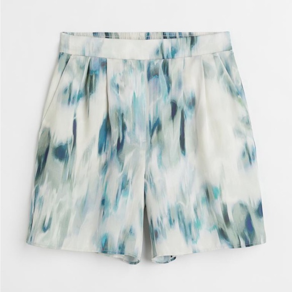 H&M Watercolor Pattern Satin Short Pants - Picture 1 of 7